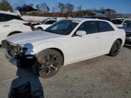 2016 CHRYSLER 300, S 2C3CCABG1GH229852
