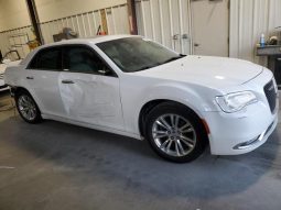 
										2017 CHRYSLER 300C 2C3CCAEG0HH566509 full									