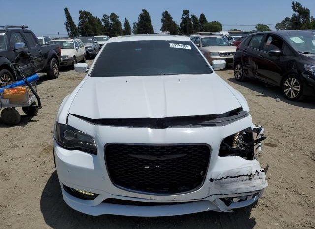 
								2018 CHRYSLER 300, S 2C3CCABG7JH240068 full									